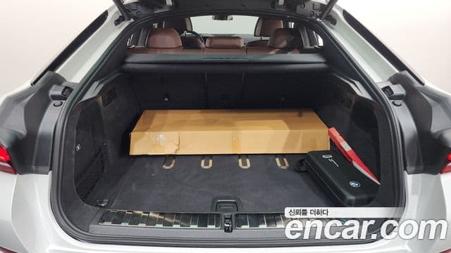 BMW X6 2025 — Photo 34/35