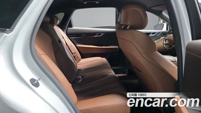 Genesis G80 2023 — ფოტო 32/37