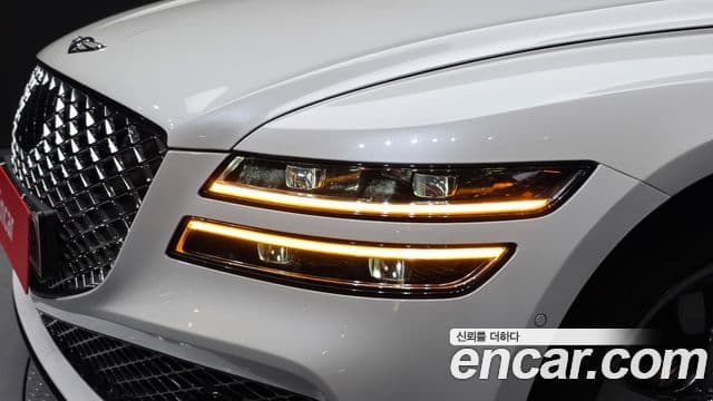 Genesis G80 2023 — ფოტო 22/37