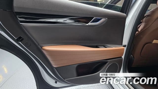 Genesis G80 2023 — ფოტო 2/37