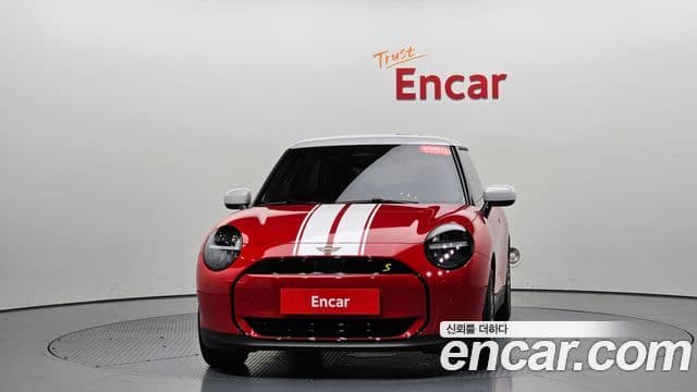 Mini Cooper Electric 2026 — Şəkil 22/30