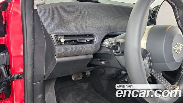 Mini Cooper Electric 2026 — Şəkil 21/30