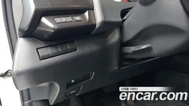 Lexus UX250h 2019 — Фото 14/20
