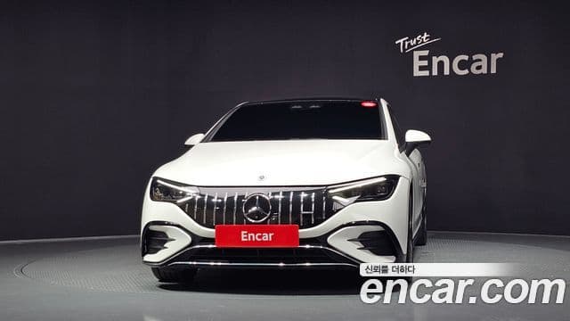Mercedes-Benz EQE 2023 — ფოტო 10/34