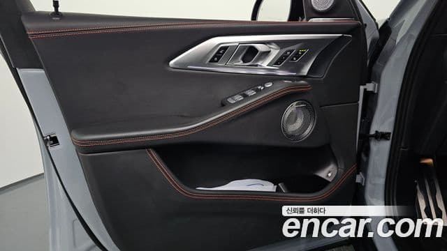 BMW XM 2024 — Photo 20/32