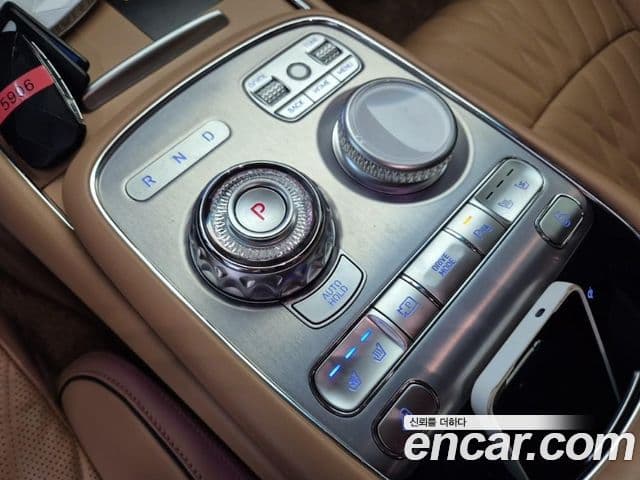Genesis G90 2022 — ფოტო 15/20