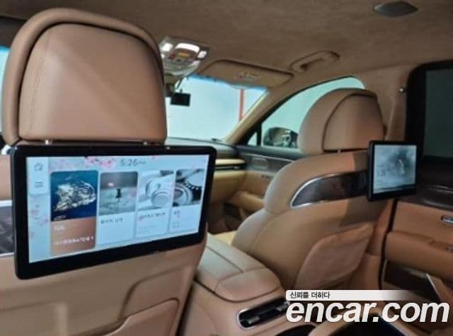 Genesis G90 2022 — ფოტო 7/20