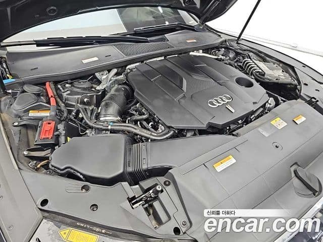 Audi A7 2021 — Şəkil 12/19