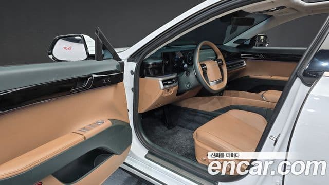 Hyundai Grandeur Hybrid 2023 — Photo 18/19