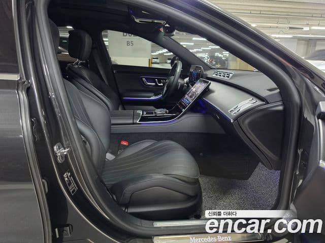 Mercedes-Benz S-Class 2022 — Photo 12/20