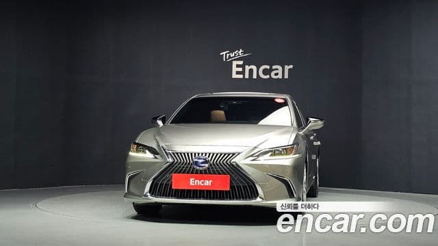Lexus ES300h 2021 — Şəkil 4/34