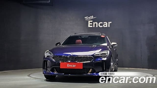 Kia Stinger 2018 — Фото 3/20