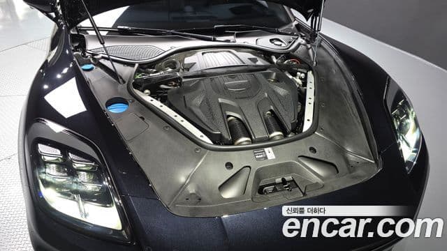 Porsche Panamera 2025 — Photo 2/20