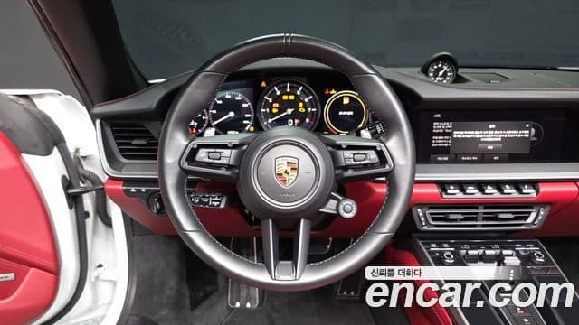Porsche 911 2022 — Photo 15/20