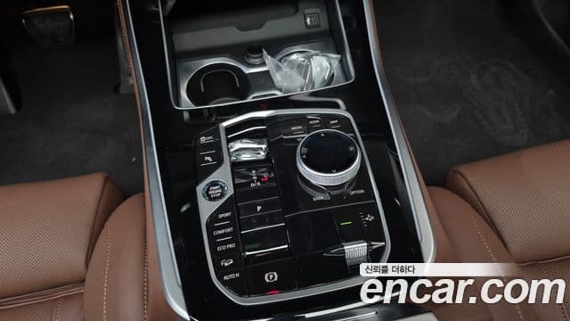 BMW X5 2025 — Photo 17/35