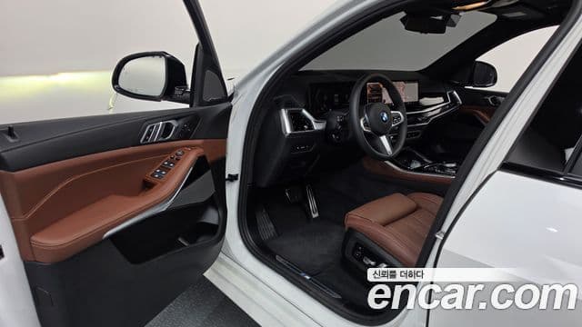 BMW X5 2025 — Photo 31/35