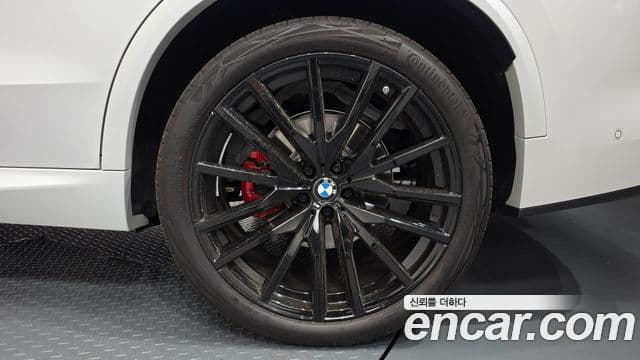 BMW X5 2025 — Photo 24/35