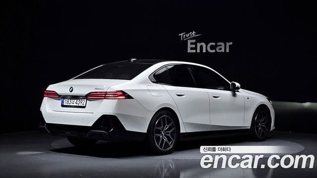 BMW 5 Series 2025 — Şəkil 3/40