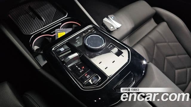 BMW 5 Series 2025 — Şəkil 14/40