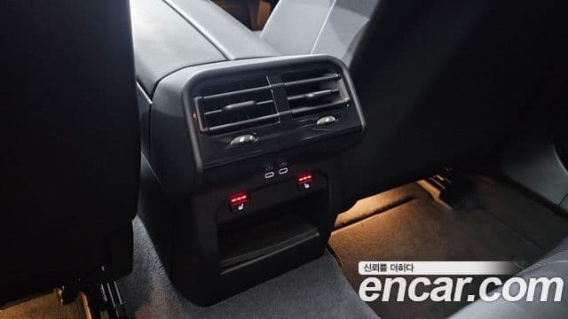 BMW 5 Series 2025 — Şəkil 13/40