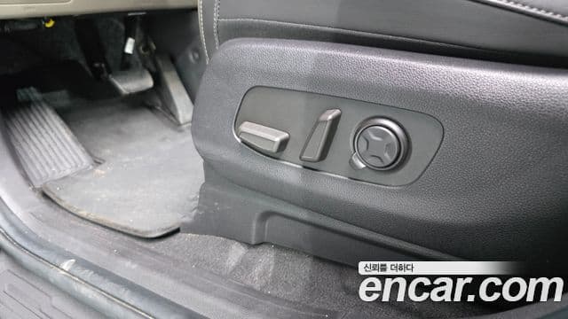 Kia Carnival 2024 — Şəkil 35/35