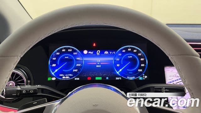 Mercedes-Benz EQE SUV 2026 — ფოტო 19/20