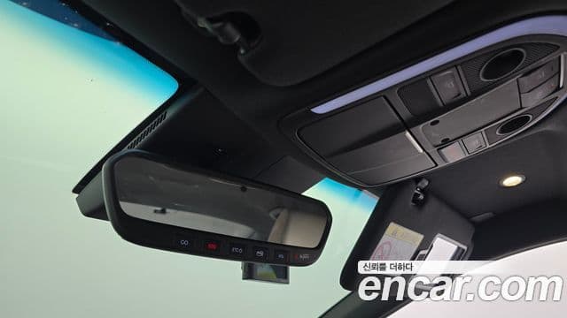 Genesis G70 2021 — ფოტო 18/20