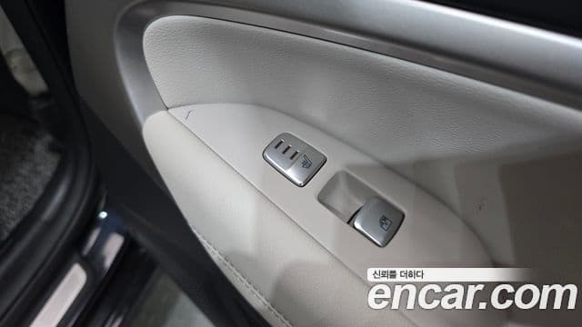 Genesis G70 2021 — ფოტო 1/20