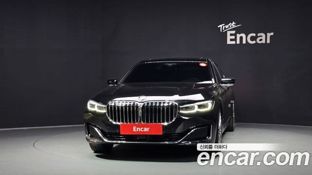BMW 7 Series 2022 — ფოტო 9/20