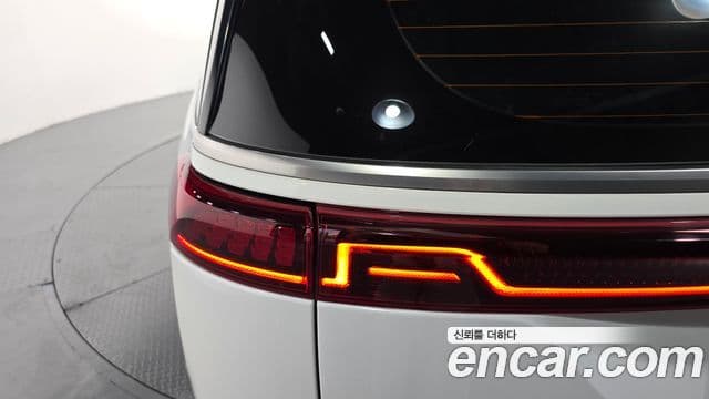Kia Carnival 2021 — Şəkil 7/31