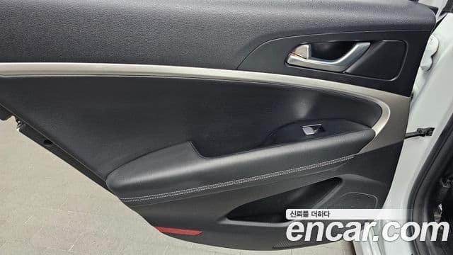 Genesis G70 2021 — ფოტო 12/31