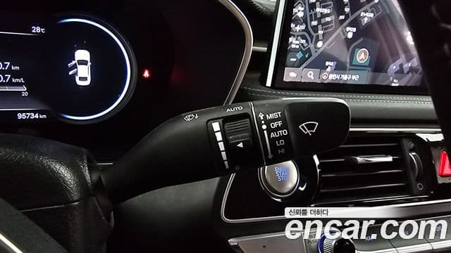 Genesis G70 2021 — ფოტო 13/31