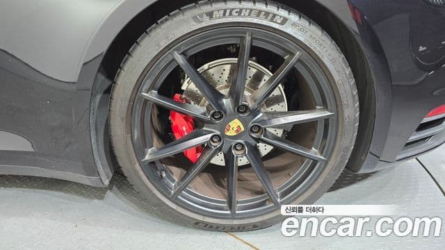 Porsche 911 2024 — Photo 4/30
