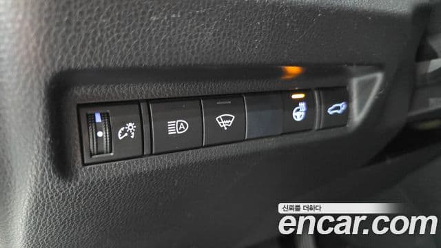 Toyota RAV4 2019 — Фото 18/20