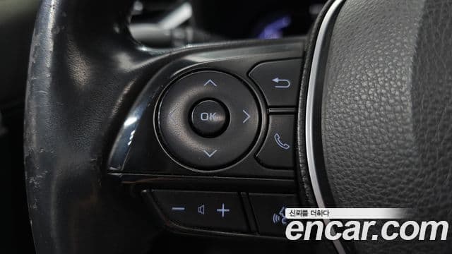 Toyota RAV4 2019 — Photo 25/33