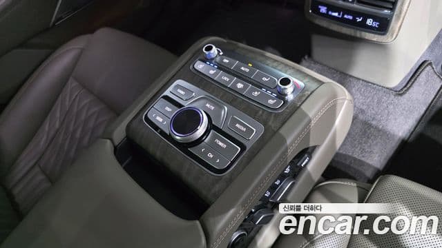 Kia The K9 2021 — ფოტო 22/34