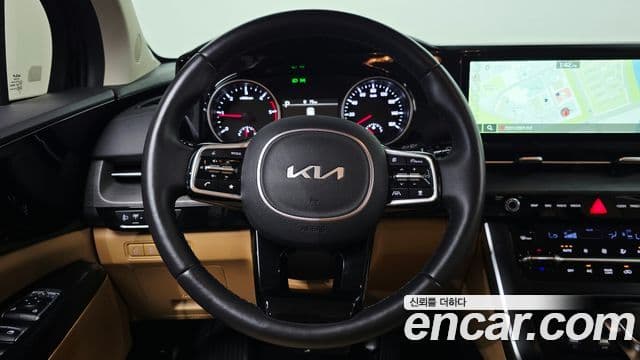 Kia Carnival 2023 — Фото 14/20