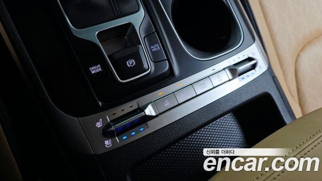 Kia Carnival 2023 — ფოტო 19/30