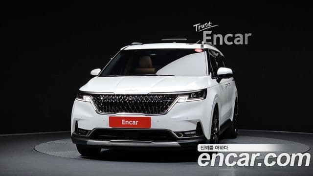 Kia Carnival 2023 — Фото 3/20