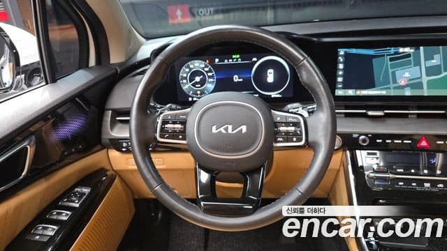 Kia Carnival 2023 — Фото 13/20