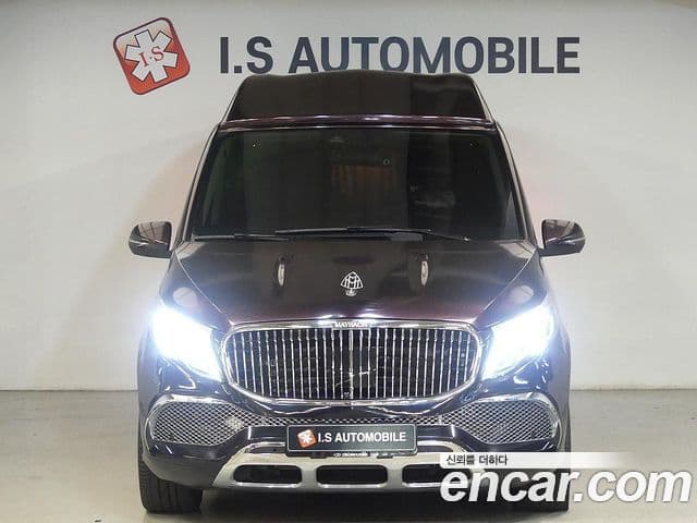 Mercedes-Benz V-Class 2023 — Фото 9/20