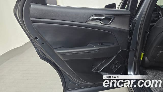 Kia Sportage 2025 — Photo 16/36