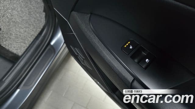 Kia Sportage 2025 — Photo 17/36