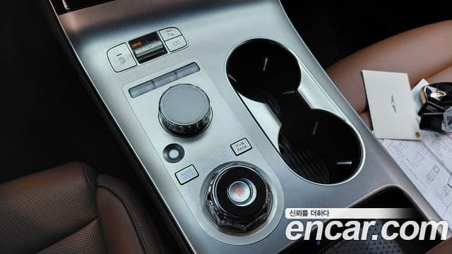 Genesis GV70 2024 — Şəkil 10/30