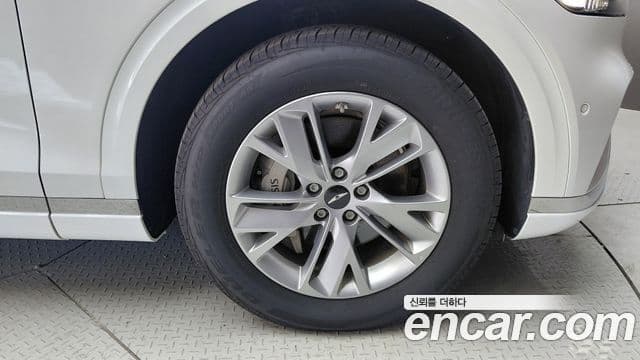 Genesis GV70 2024 — Photo 12/30