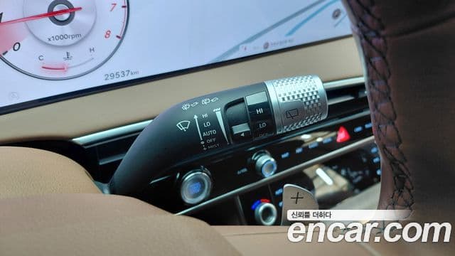 Genesis GV70 2024 — Photo 2/30
