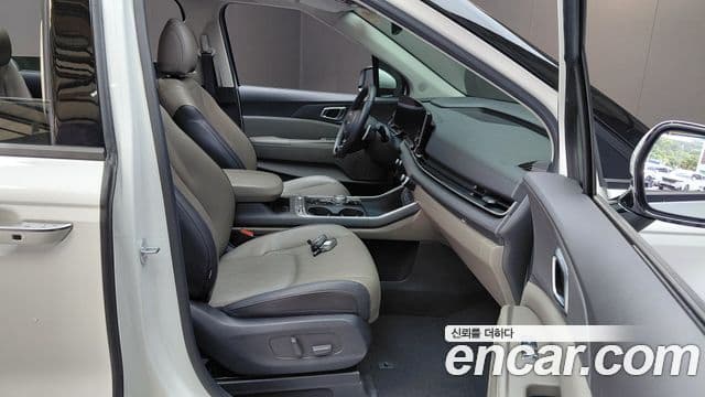 Kia Carnival 2024 — Photo 14/30
