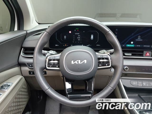 Kia Carnival 2024 — Photo 3/30