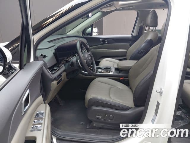 Kia Carnival 2024 — Şəkil 13/30