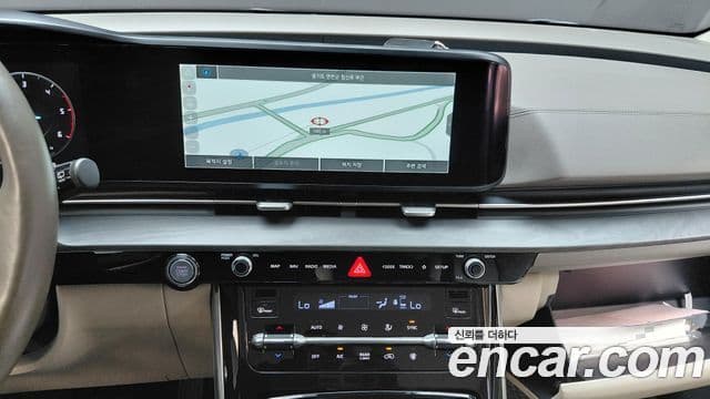 Kia Carnival 2021 — Фото 12/20
